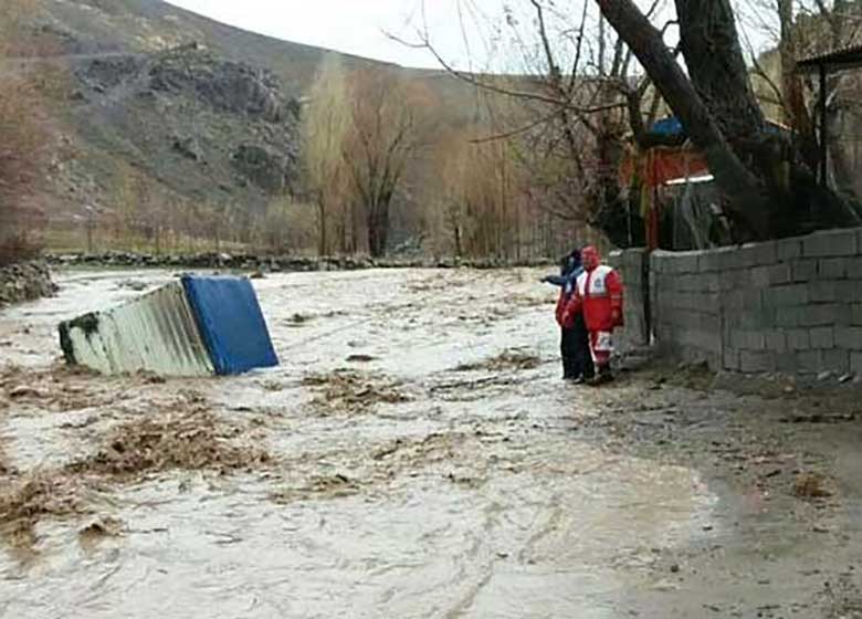 وقوع سیل در ۸ استان کشور/ امدادرسانی به ۷۴۰۰ حادثهدیده/ افزایش شمار مفقودین