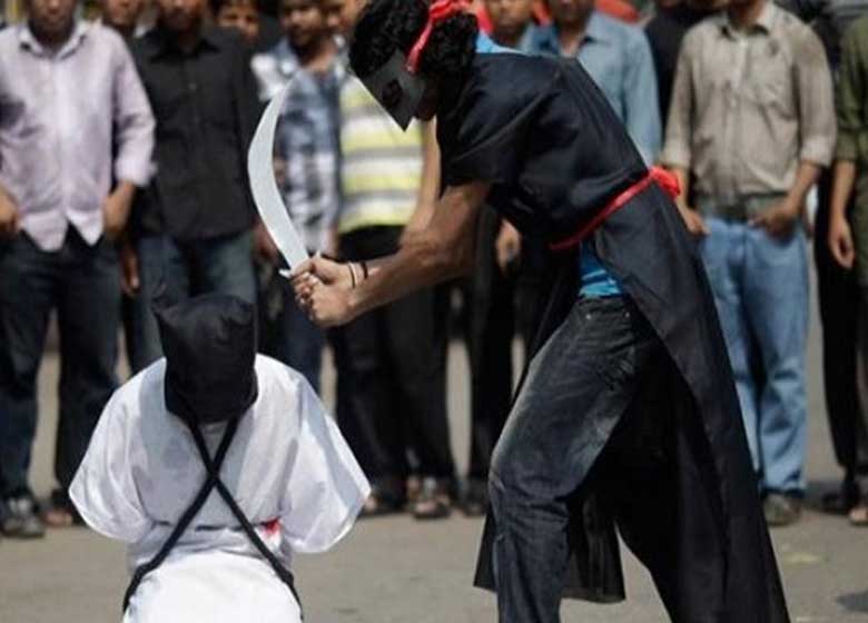عربستان یک معلول و یک دانشجو را گردن می زند