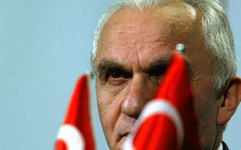 وزیر خارجه پیشین ترکیه