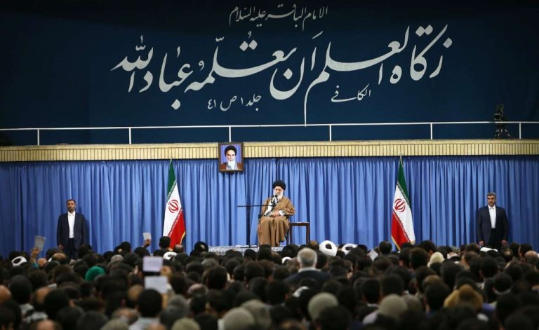 دیدار جمعی از معلمان، فرهنگیان و دانشجویان با رهبر معظم انقلاب + فیلم