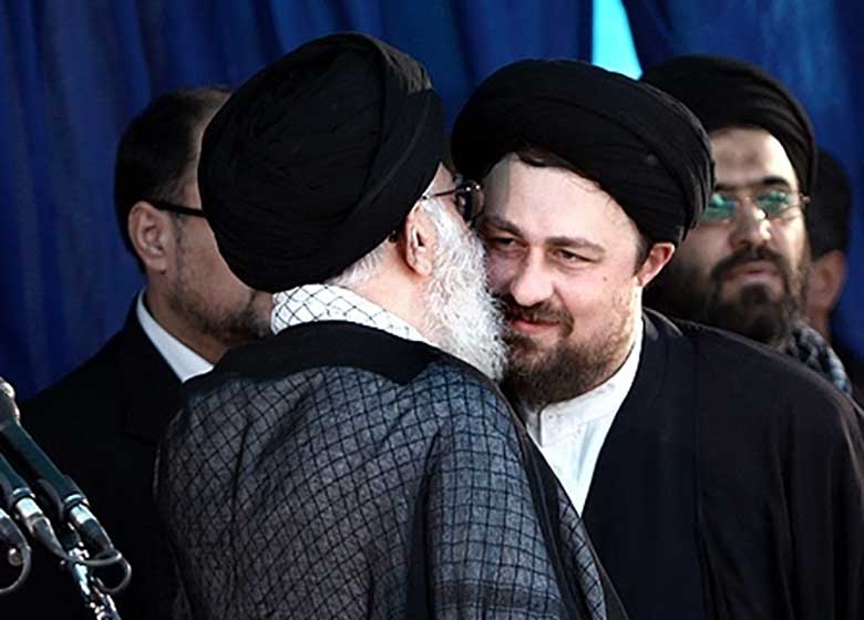 دلواپسان تاکنون به کدامیک از مقامات حمله کرده اند؟ / از اهانت به آیت الله هاشمی در روز قدس تا حمله با مهر و کفش به لاریجانی و پرتاب بطری به ناطق نوری+تصاویر