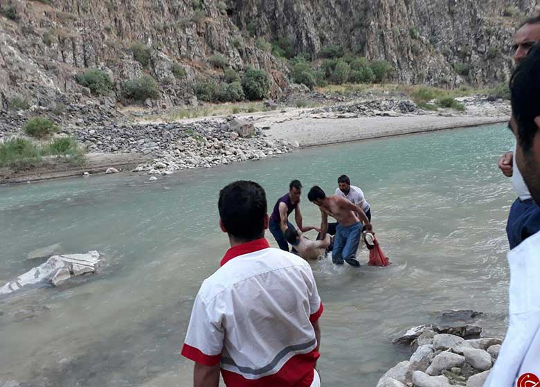 غرق شدن دو عروس یک خانواده در رودخانه هراز