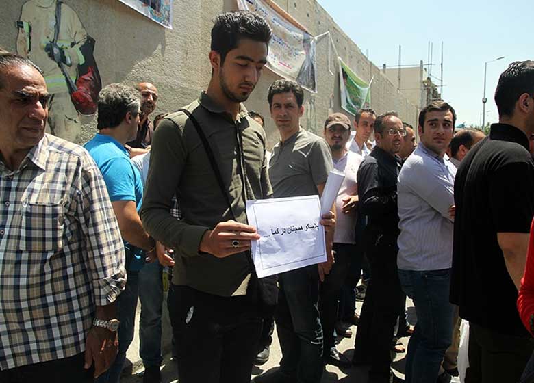 روایتی از نگهبان ساختمان پلاسکو؛ دزدها با قمه تهدیدم می کنند