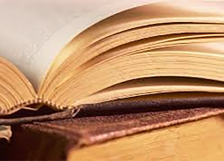 کتابهای رستگار درباره «عهد عتیق» و «عهد جدید»