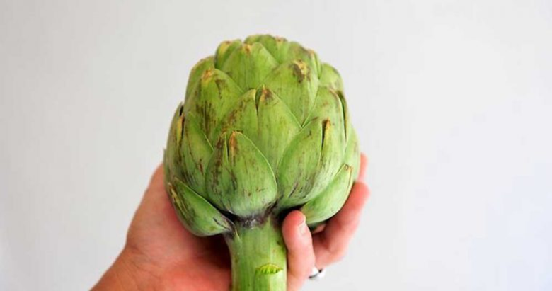 برای پاکسازی کبد آب آرتیشو بنوشید
