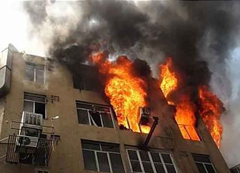۱۵ مصدوم در انفجار ناشی از نشت گاز شهری