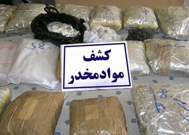 کشف شیره تریاک از داخل پاشنه کفش