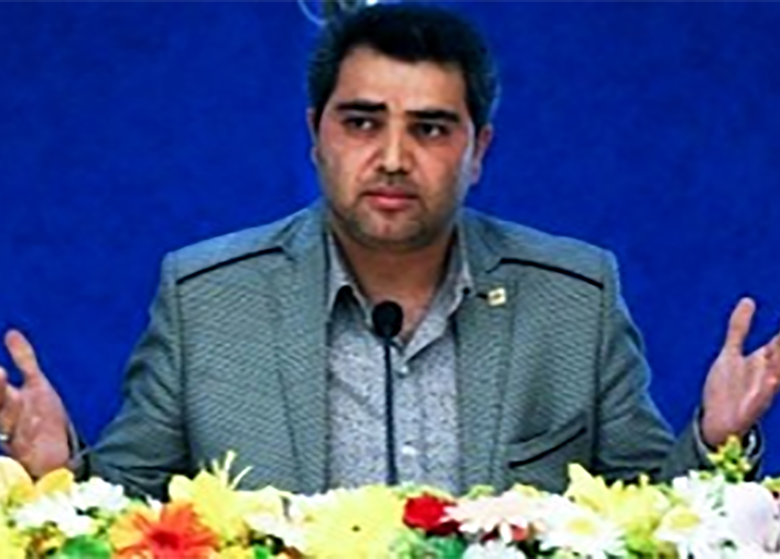 بحث کوچک کردن تئاتر استانها درمیان نیست