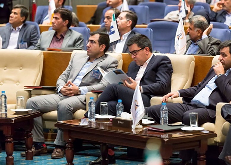 البرز مال سه جایزه اجلاس سرآمدان اقتصادی را از آن خود کرد + گزارش تصویری