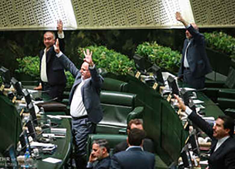 سرانجام رقابت عارفیها و لاریجانیها در مجلس