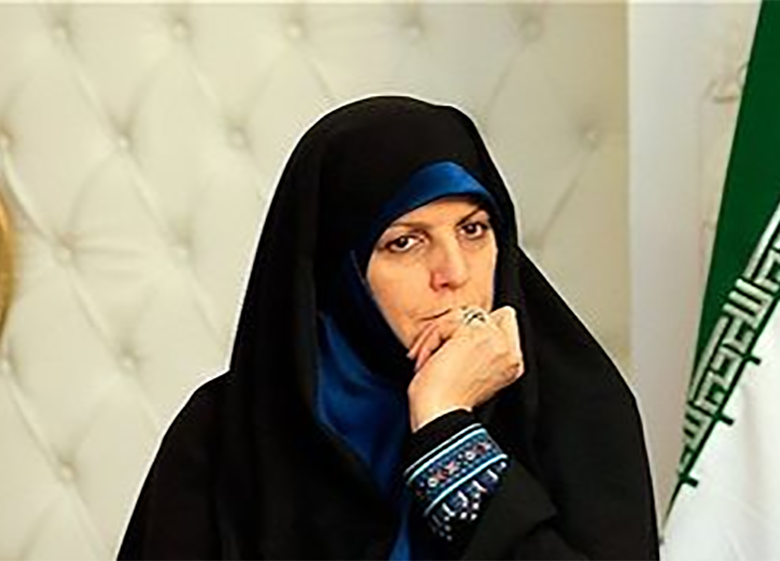 مولاوردی : ذرهای عقبنشینی نکردم