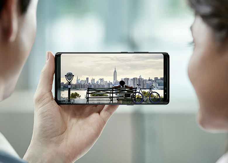 گلکسی نوت 8 سامسونگ معرفی شد؛ دوربین دوگانه، رم ۶ گیگابایتی و نمایشگر Infinity Display