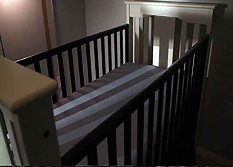 فیلمی ترسناک و تکان دهنده از اتاق خواب یک نوزاد (18+)