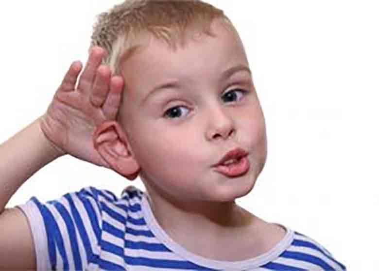 چه کنیم تا کودکمان به حرف ما گوش دهد؟