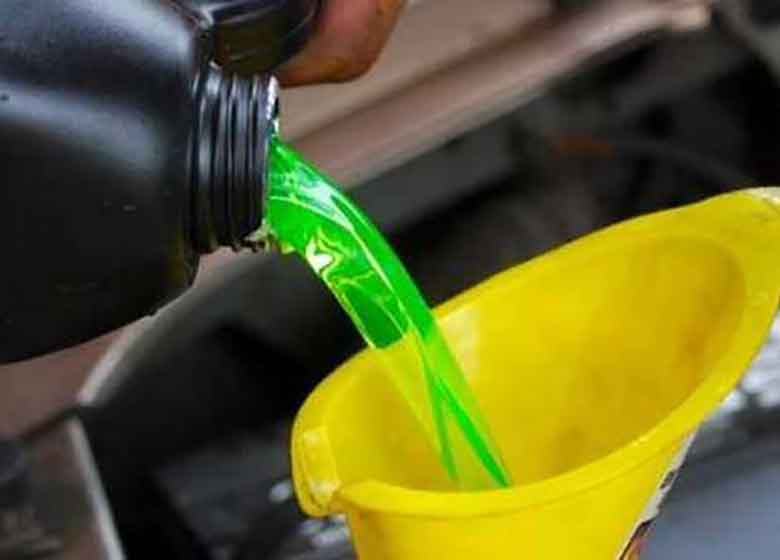 لطفا در تابستان هم از ضدیخ استفاده کنید