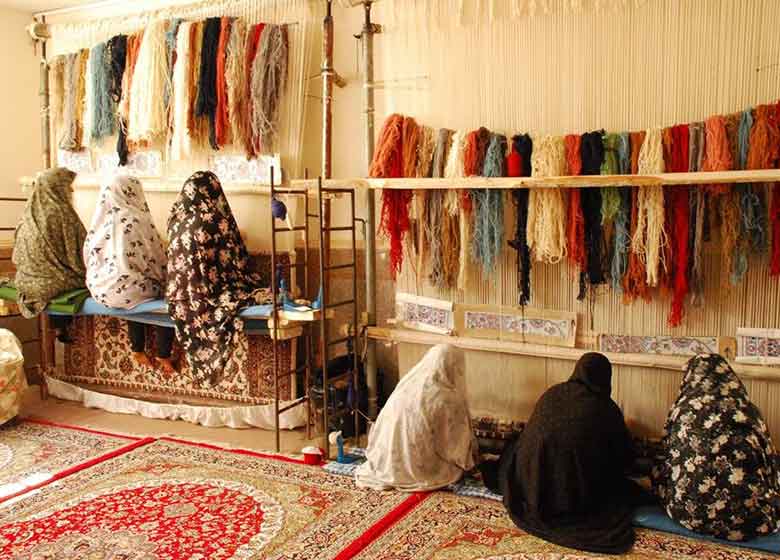 طرح «چابک» برای آموزش 14هزار قالیباف روستایی در 14 استان کلید خورد