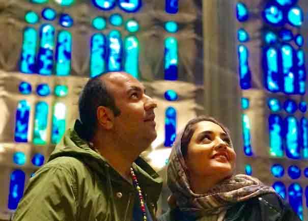 خوشگذرانی خانم بازیگر و همسرش در اسپانیا/عکس