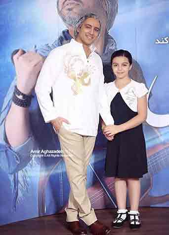 شباهت دختر خواننده معروف به پدرش/عکس