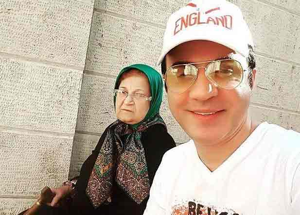 عکسی متفاوت از آقای مجری در کنار مادرش