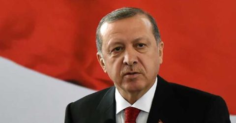چای خوری اردوغان در خانه یک پیرزن +عکس