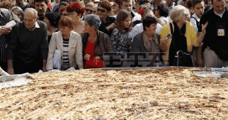 حمله به رکورد بزرگترین خوراک گوشت چرخشده+عکس