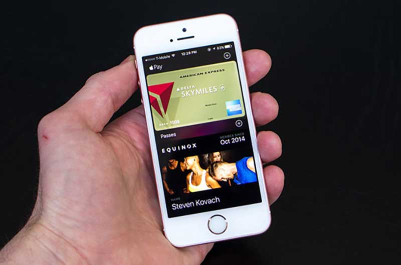 6 دلیل مهم برای خریدن آیفون SE به جای آیفون X