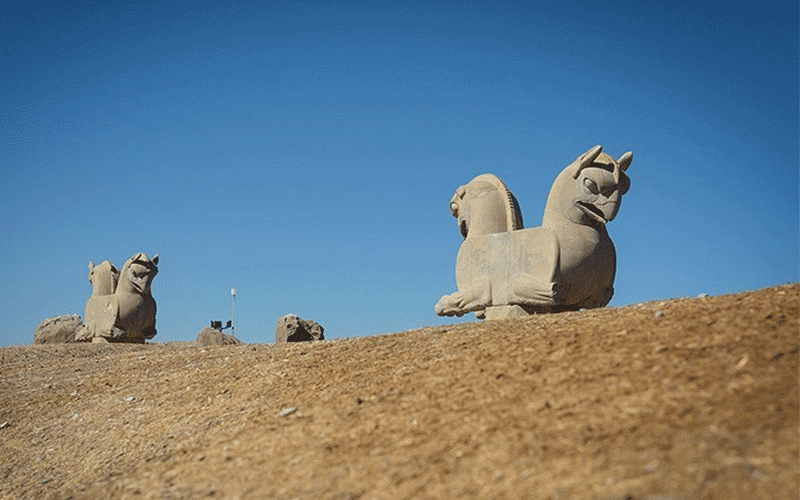 بزرگترین بحران تخت جمشید چیست؟
