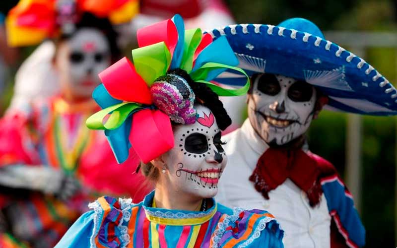 دیدنیهای امروز دوشنبه ۸ آبانماه