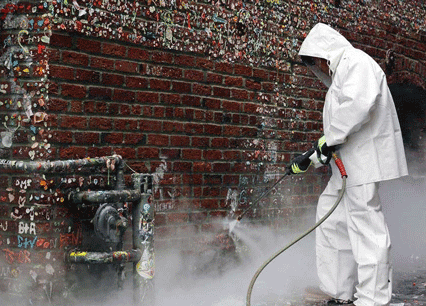 نبرد با آدامس در دیوار شهرها