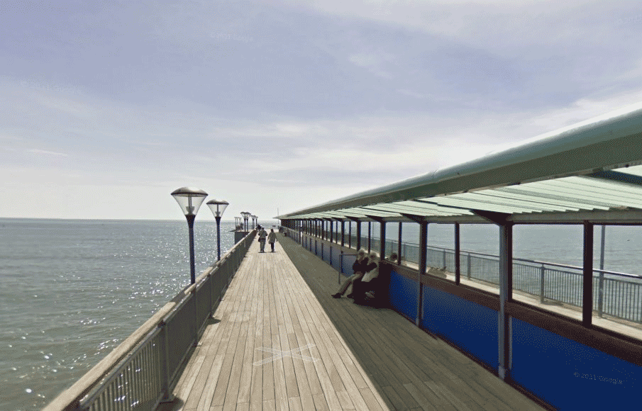 بوسیدن ماهی کار دست ماهیگیر داد + تصاویر