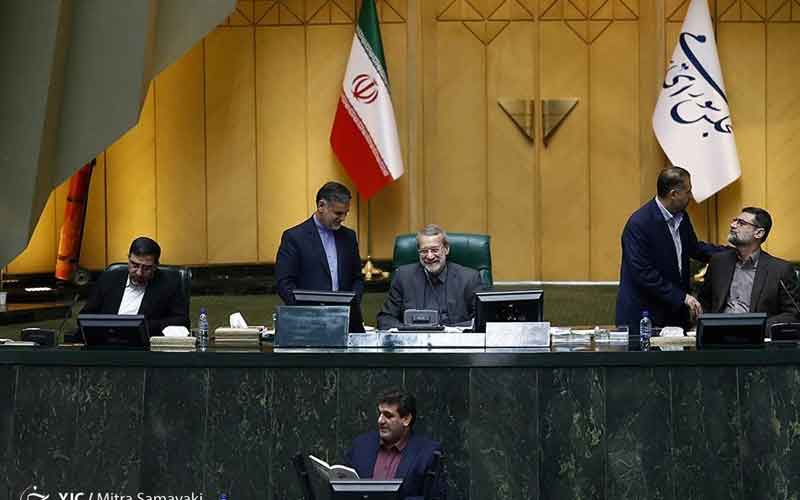 حاشیههای جذاب صحن علنی مجلس