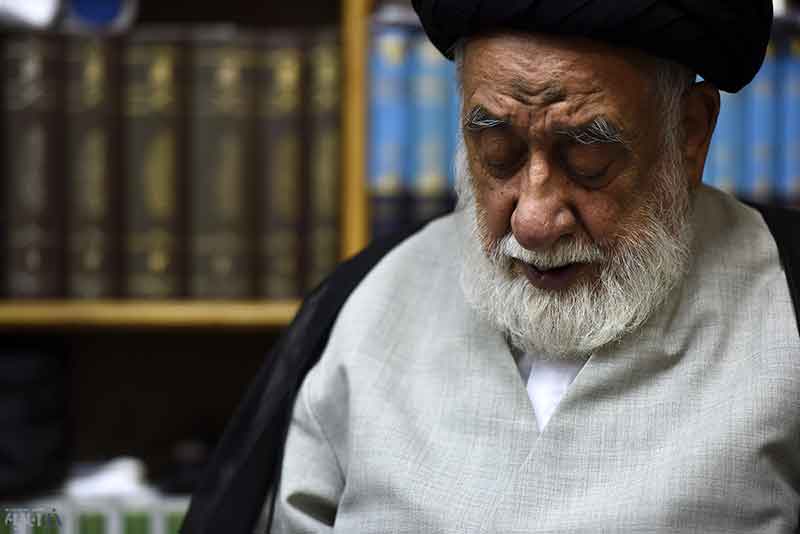 سیدمهدی طباطبایی: شورای سه نفره آیات موحدی کرمانی، یزدی و مصباح از همین الان شکست خورده است