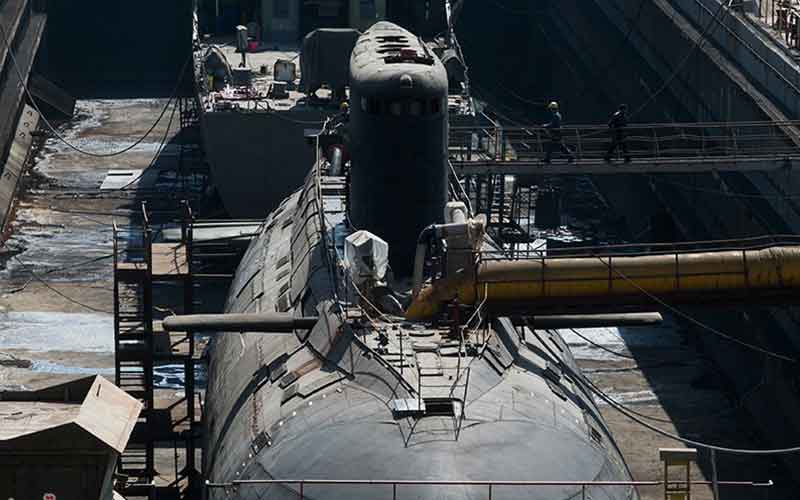 ۱۰ سال فرماندهی؛ کارنامه درخشان دریادار سیاری در نیروی دریایی ارتش