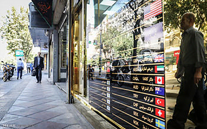 تقلای دلار برای فرار از مرز روانی