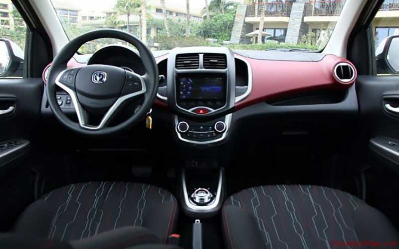 چانگان بنی در نمایشگاه خودرو تهران؛ رقیب ام وی ام 110 اس از راه رسید