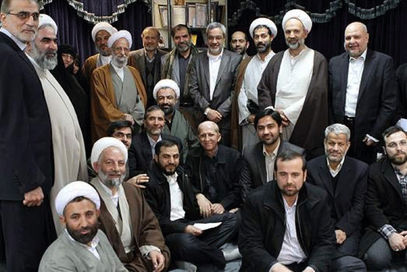 پشت پرده سکوت عجیب جبهه پایداری /خطر اختلاف و انشقاق پیش پای فرزندان آیت الله مصباح