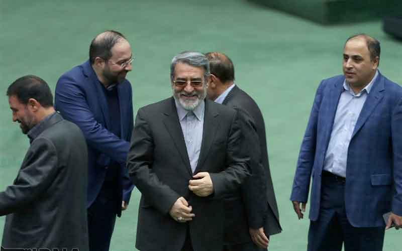 حاشیههای جذاب صحن علنی مجلس