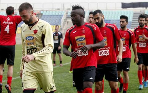 غافلگیری دروازهبان پرسپولیس با تصمیم برانکو؛ حضور پانادیچ با دست بریده/ رسن اختصاصی کار کرد 1 غافلگیری دروازهبان پرسپولیس با تصمیم برانکو؛ حضور پانادیچ با دست بریده/ رسن اختصاصی کار کرد