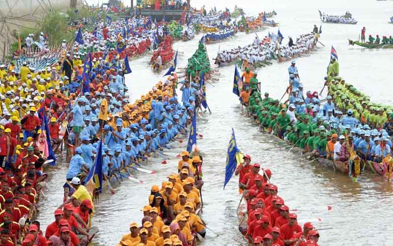 تصاویر : دیدنیهای امروز جمعه ۱۲ آبانماه