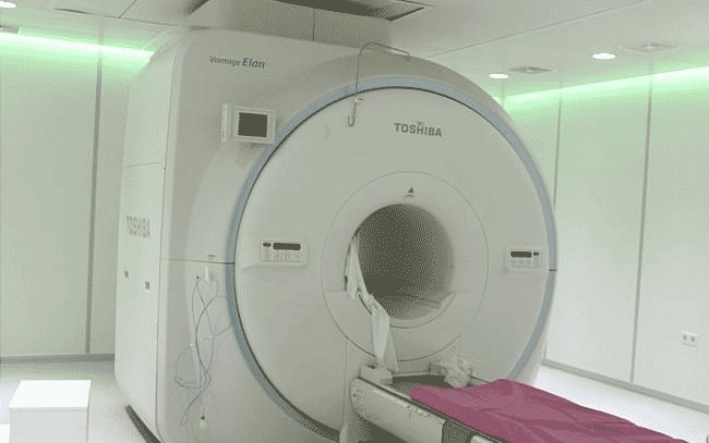 عکسبرداری از بیمار در اتاق "MRI" حادثهساز شد + تصاویر