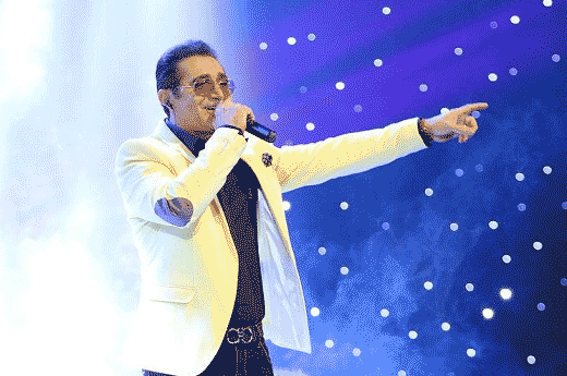 آغاز رقابت خوانندههای مطرح پاپ/تصاویر