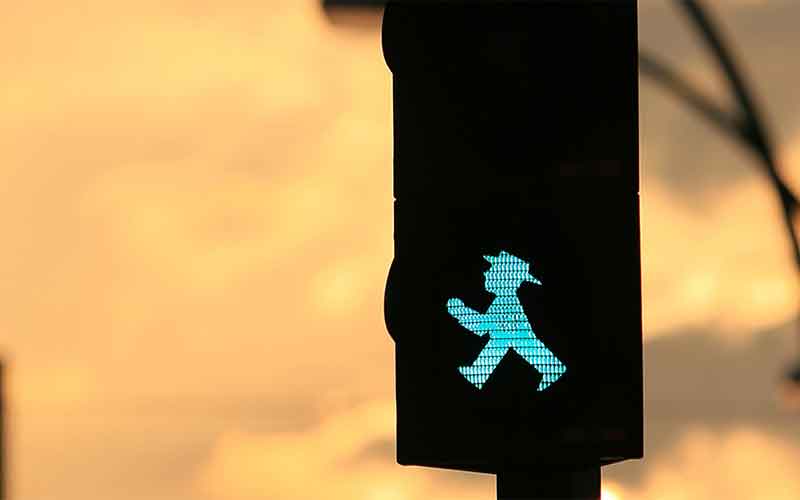 اقتصاد فرهنگی از صف نان لواش تا تجارت جهانی نفت