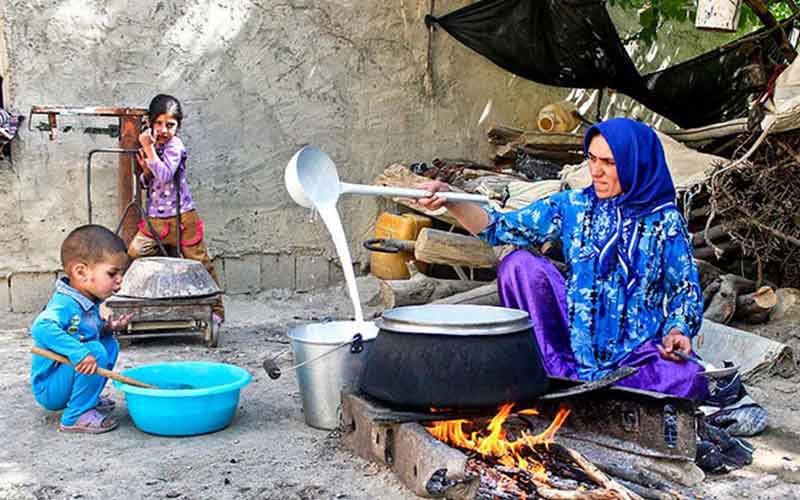 اقتصاد فرهنگی از صف نان لواش تا تجارت جهانی نفت