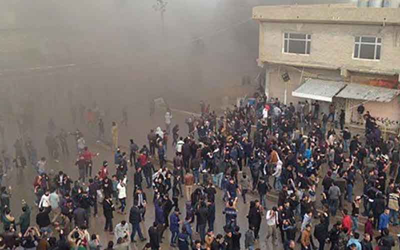 العبادی تهدید کرد برای حفظ جان کردها مداخله میکند