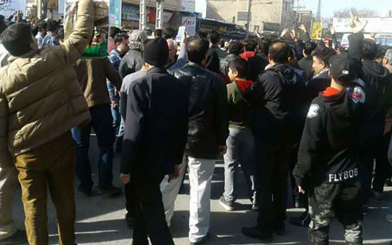 این شهرها دیروز صحنه تجمع اعتراضی بودند/ در تجمعات چه گذشت؟