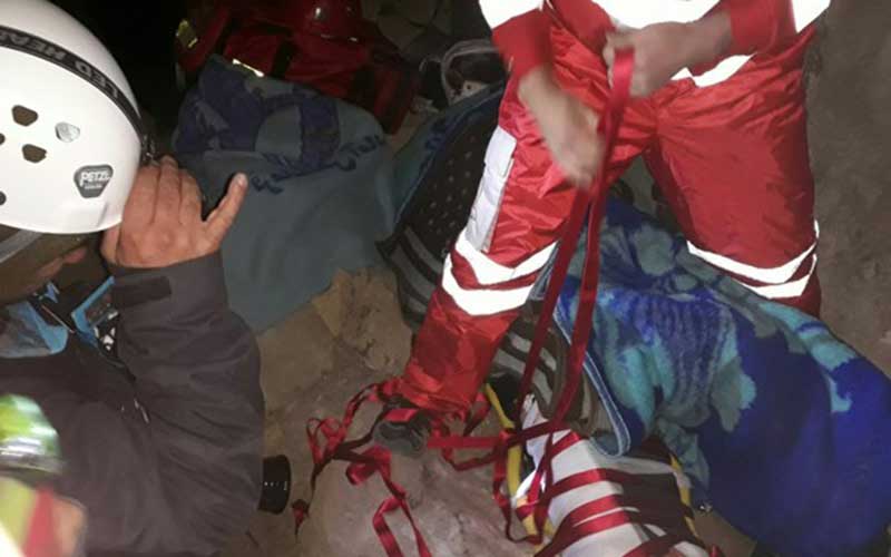 نجات یک کوهنورد در پیست دیزین بعد از 16 ساعت+ عکس