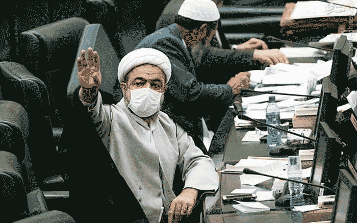 بازی دولت در زمین بچه ها/ کاهش آلودگی هوا با تعطیلی مدارس ممکن است؟