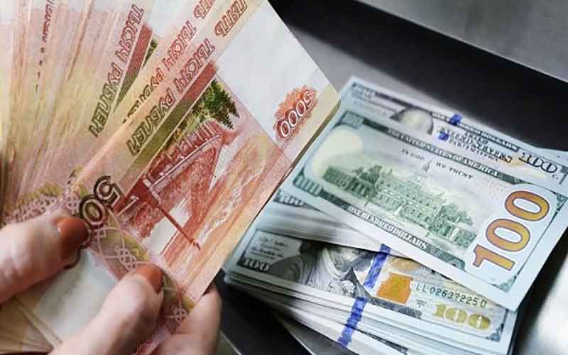 تب خرید ارز نسبتا فروکش کرد/فروش ارز در بازار رونق گرفت