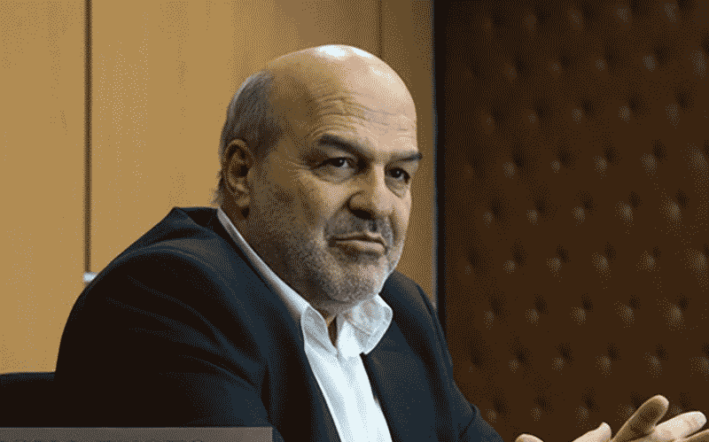 خوب حرف نمیزند ولی حرفِ خوب میزند