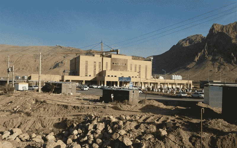 بیمارستانی که محل عبور گوسفندان شده!
